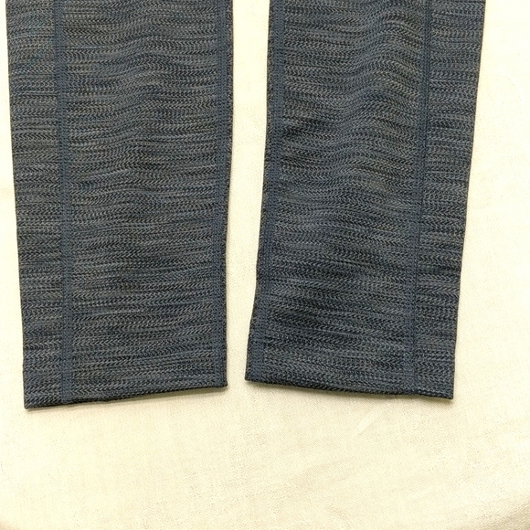 Mondetta Jacquard Leggings. Various sizes - Picture 6 of 7